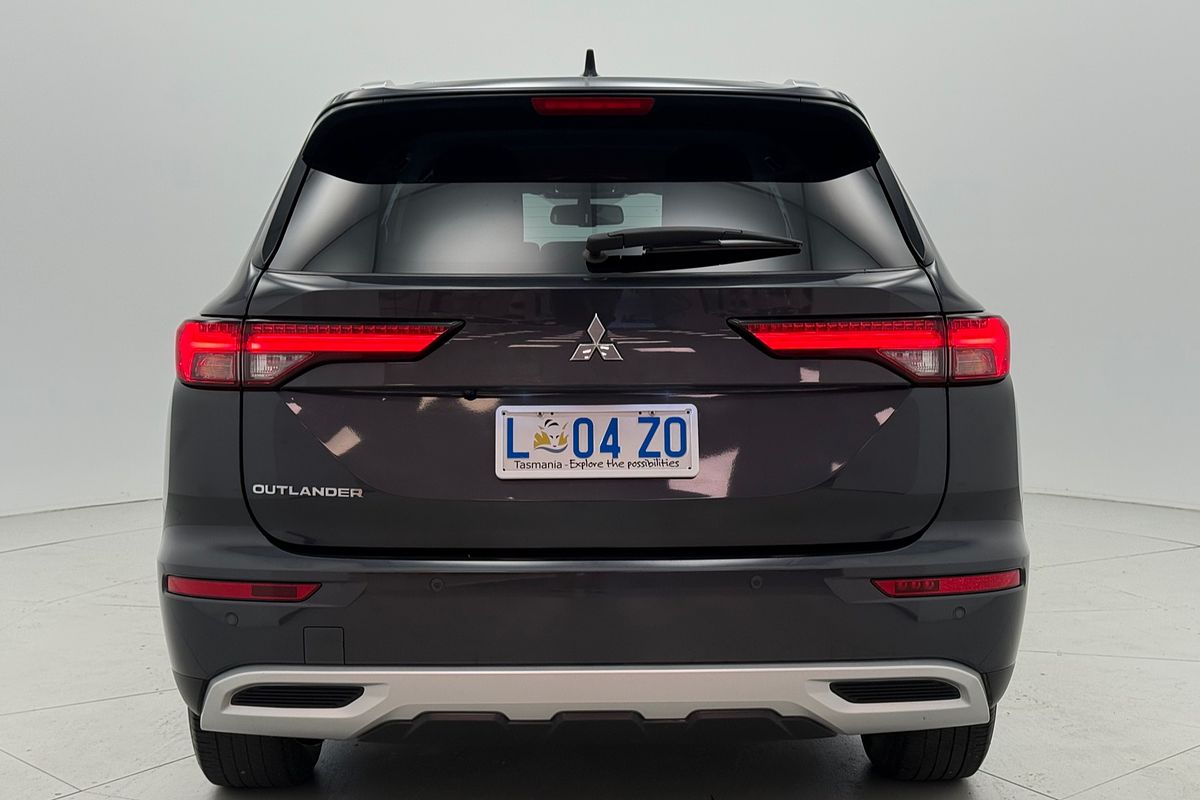 2024 Mitsubishi ZM Outlander LS 2.5L CVT 2WD 7ST