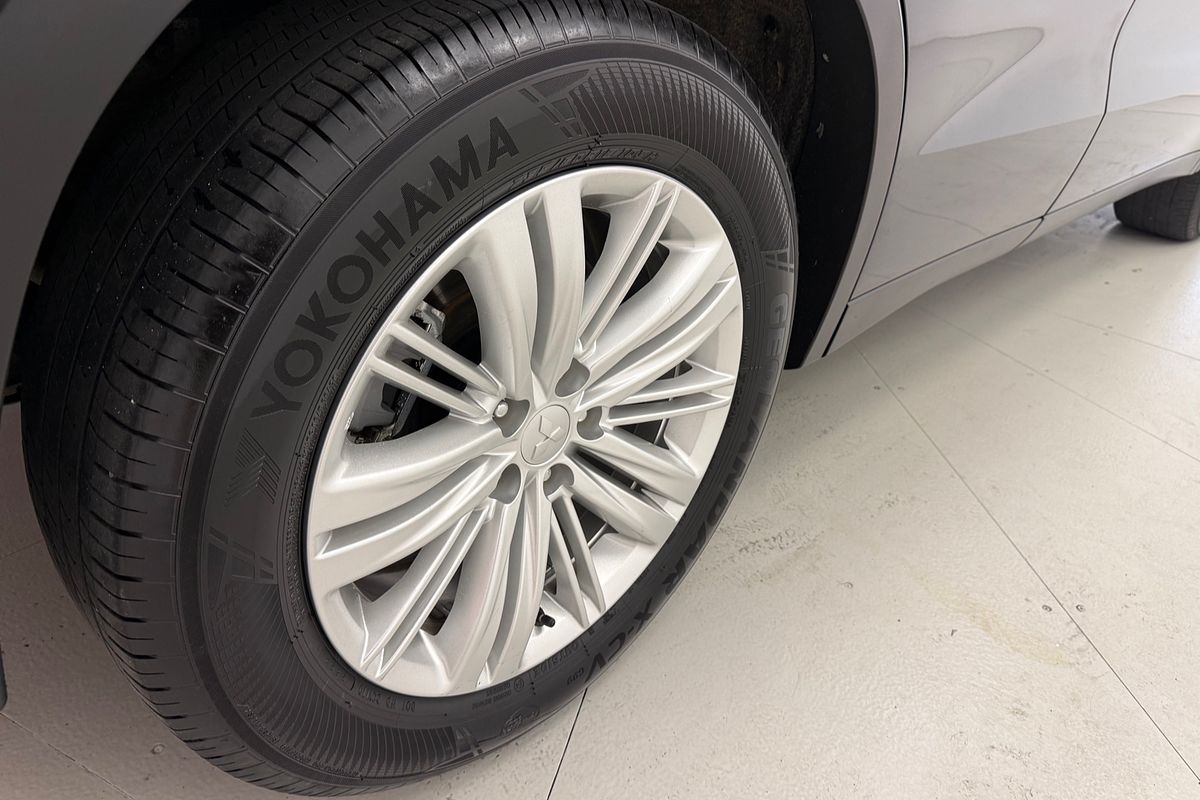 2024 Mitsubishi ZM Outlander LS 2.5L CVT 2WD 7ST
