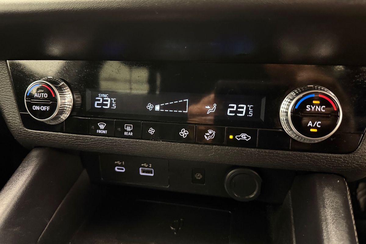 2024 Mitsubishi ZM Outlander LS 2.5L CVT 2WD 7ST