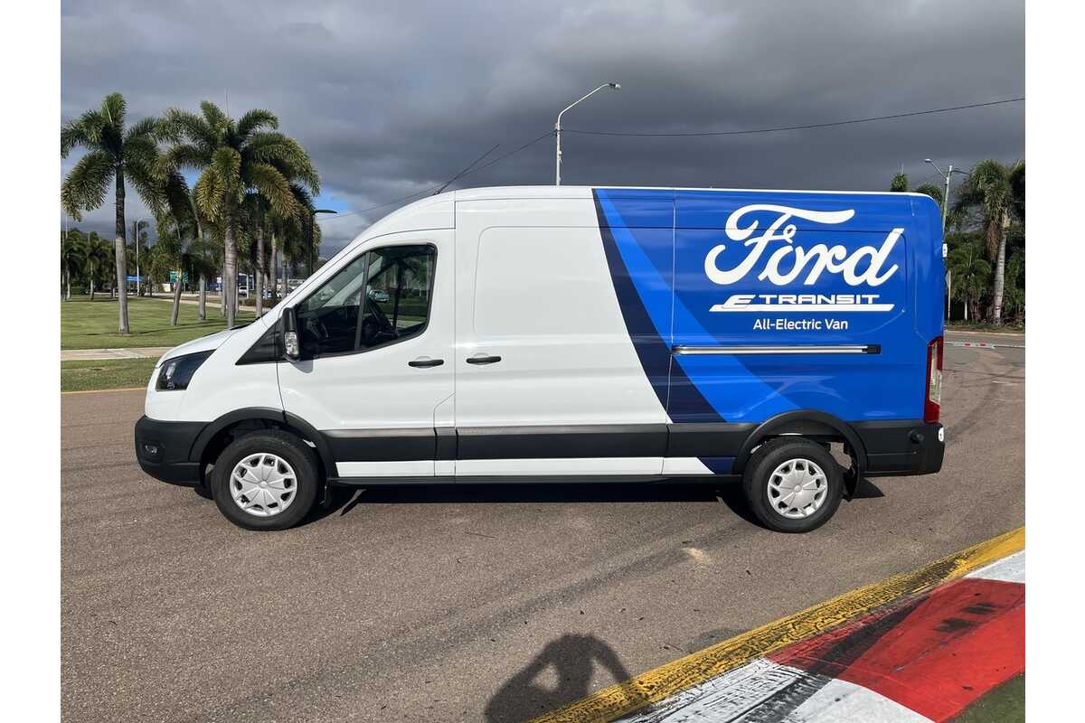 2022 Ford E-Transit 420L VO