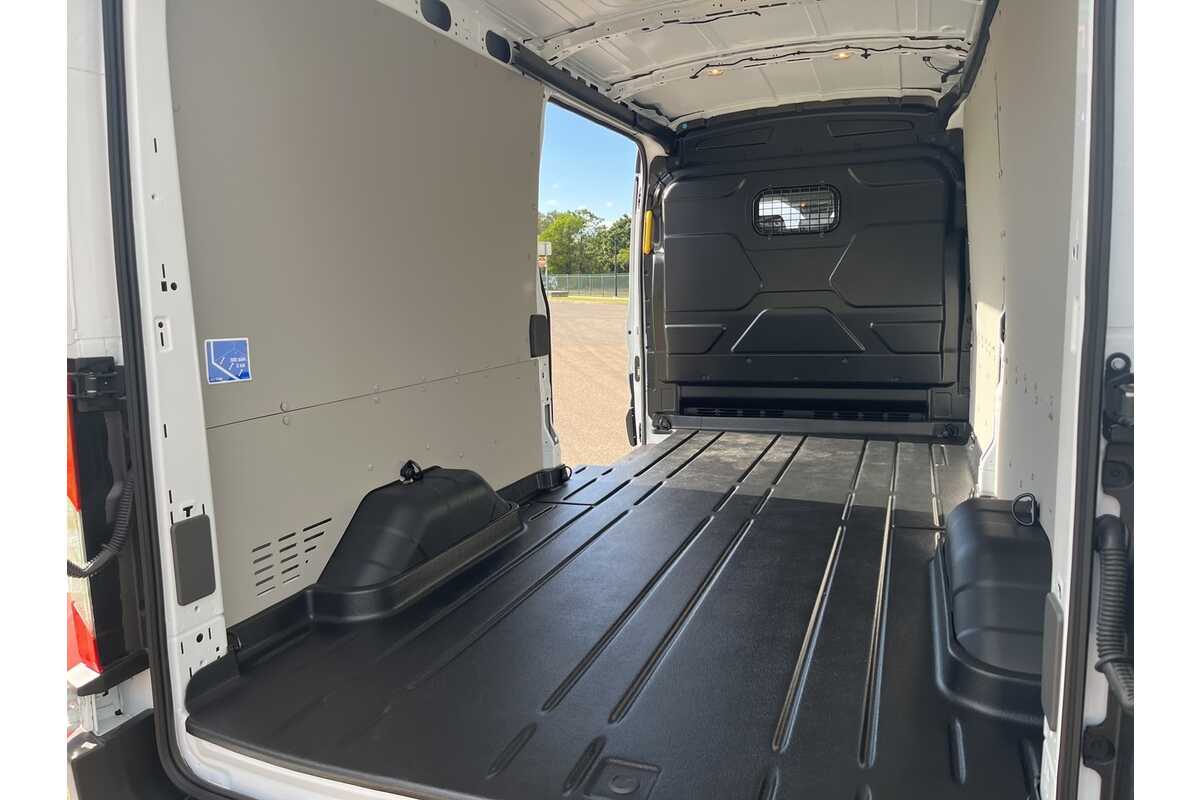 2022 Ford E-Transit 420L VO