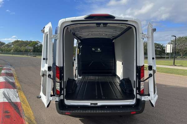 2022 Ford E-Transit 420L VO