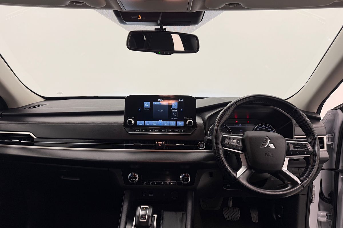 2024 Mitsubishi ZM Outlander LS 2.5L CVT 2WD 7ST