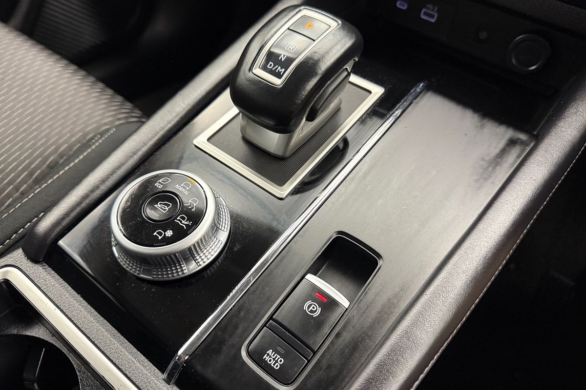 2024 Mitsubishi ZM Outlander LS 2.5L CVT 2WD 7ST