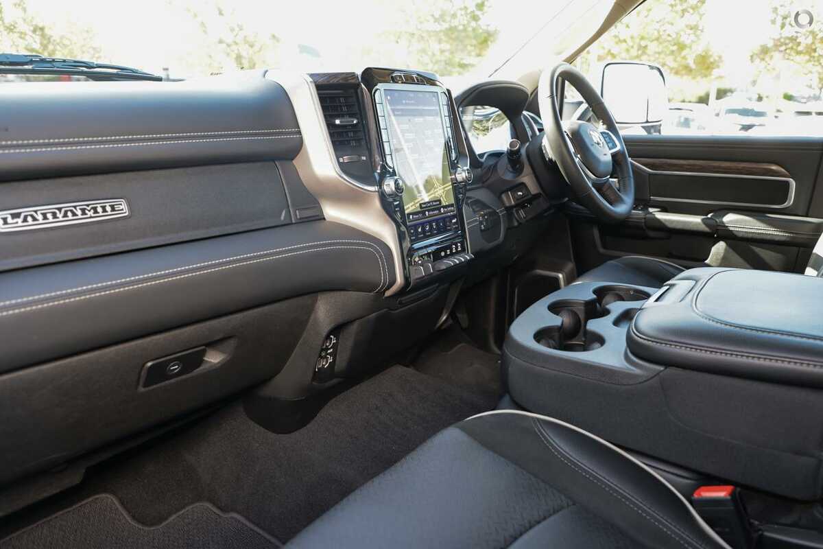2022 RAM 2500 Laramie DJ