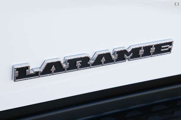 2022 RAM 2500 Laramie DJ