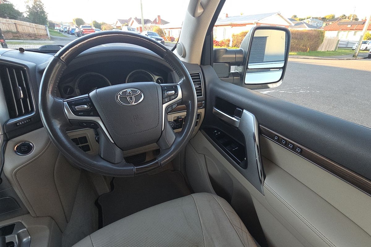 Wagon Sahara 4.5L T Diesel Automatic