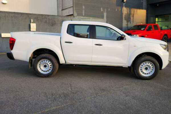 2023 Nissan Navara SL D23