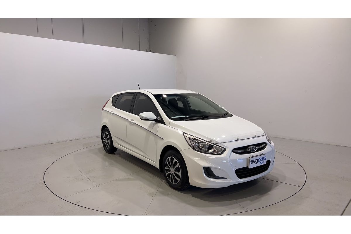 2015 Hyundai Accent Active RB3