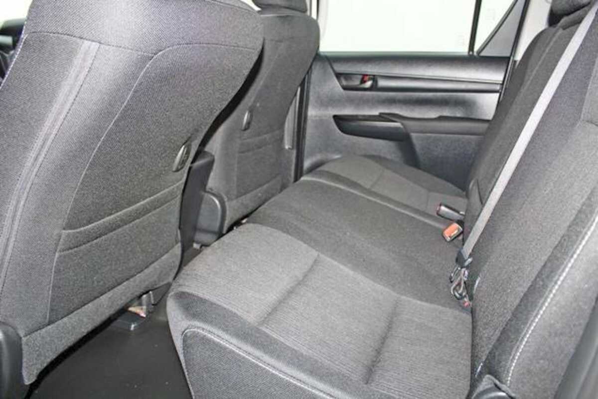 2019 Toyota Hilux SR GUN126R