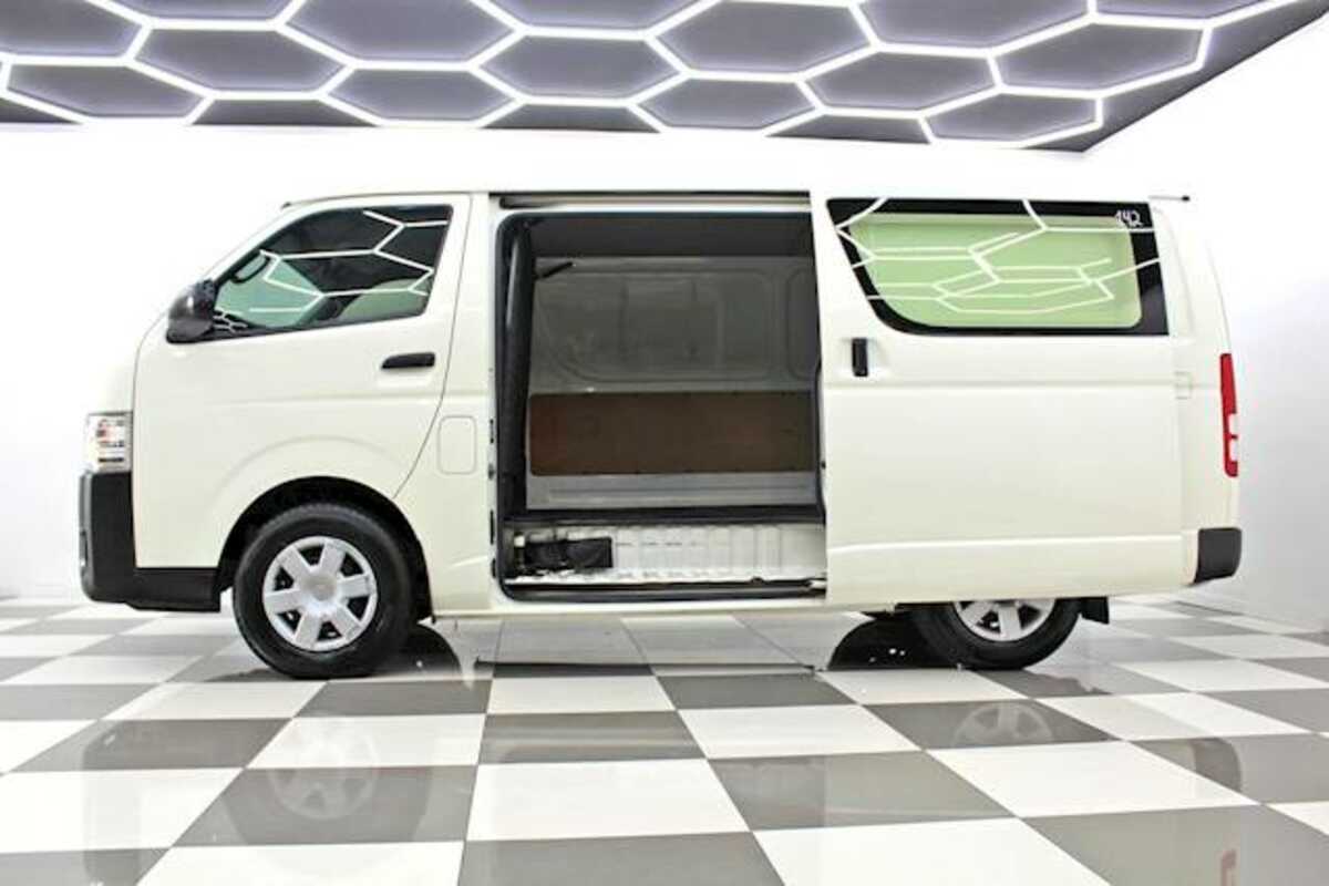 2017 Toyota Hiace  KDH201R