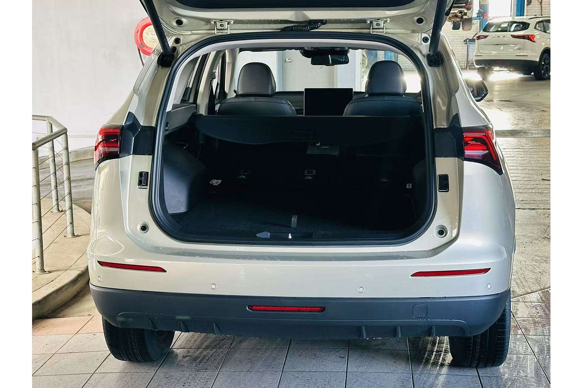 H6 Facelift Ult Auto Hybrid 4X2