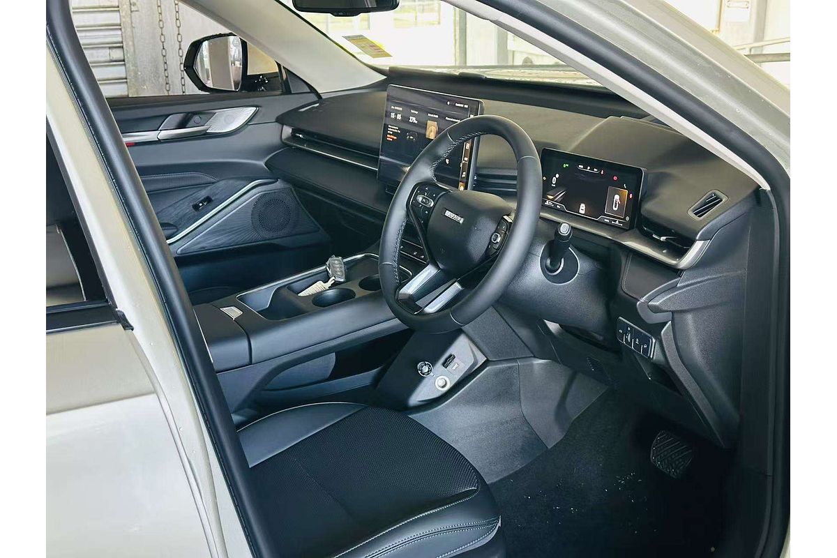 H6 Facelift Ult Auto Hybrid 4X2