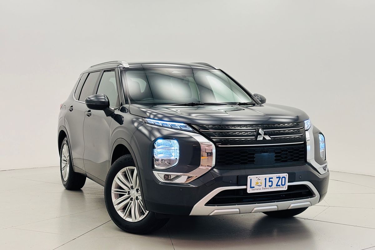 2024 Mitsubishi ZM Outlander LS 2.5L CVT 2WD 7ST