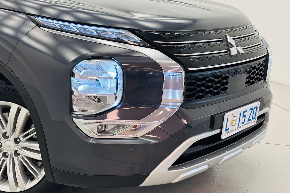 2024 Mitsubishi ZM Outlander LS 2.5L CVT 2WD 7ST