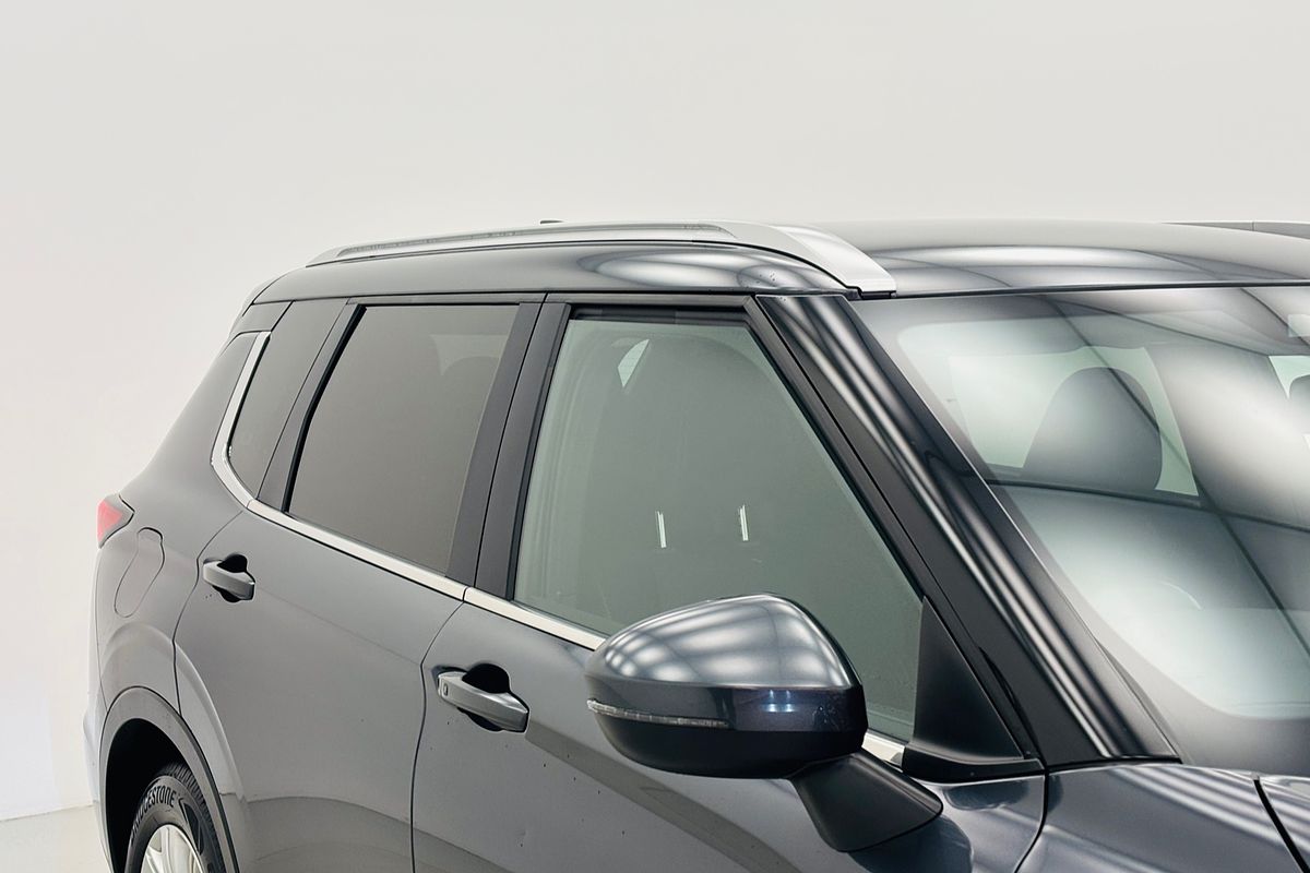 2024 Mitsubishi ZM Outlander LS 2.5L CVT 2WD 7ST