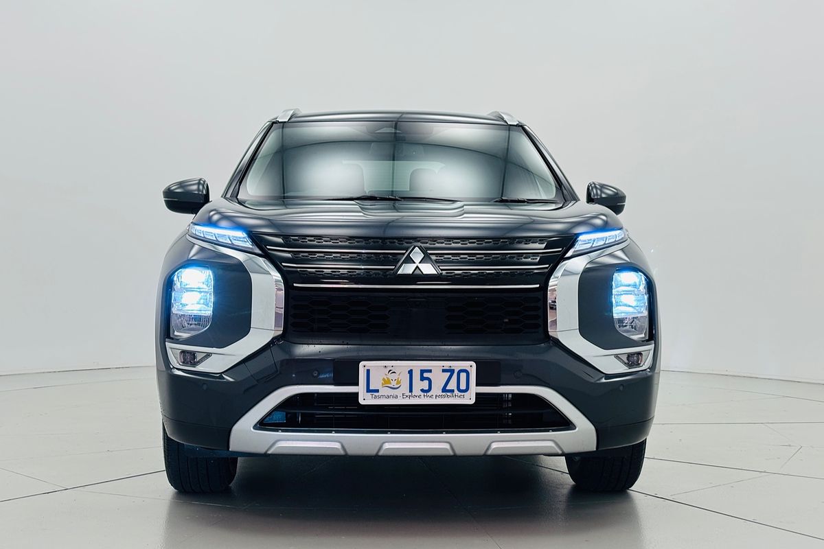 2024 Mitsubishi ZM Outlander LS 2.5L CVT 2WD 7ST