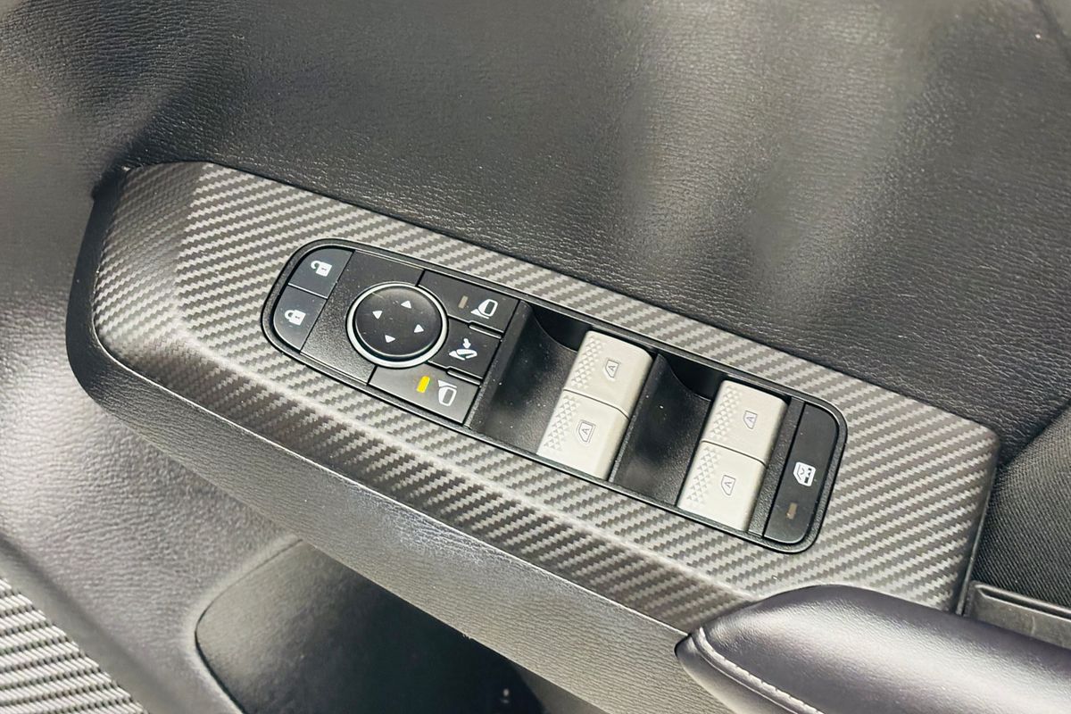 2024 Mitsubishi ZM Outlander LS 2.5L CVT 2WD 7ST