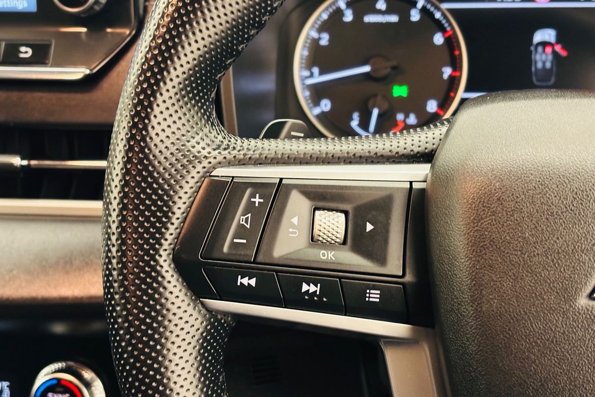 2024 Mitsubishi ZM Outlander LS 2.5L CVT 2WD 7ST
