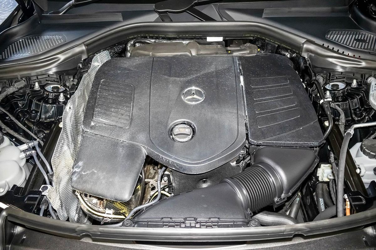 X254 806+056MY GLC300 WAG 9G 9 sp 2.0T/17kW