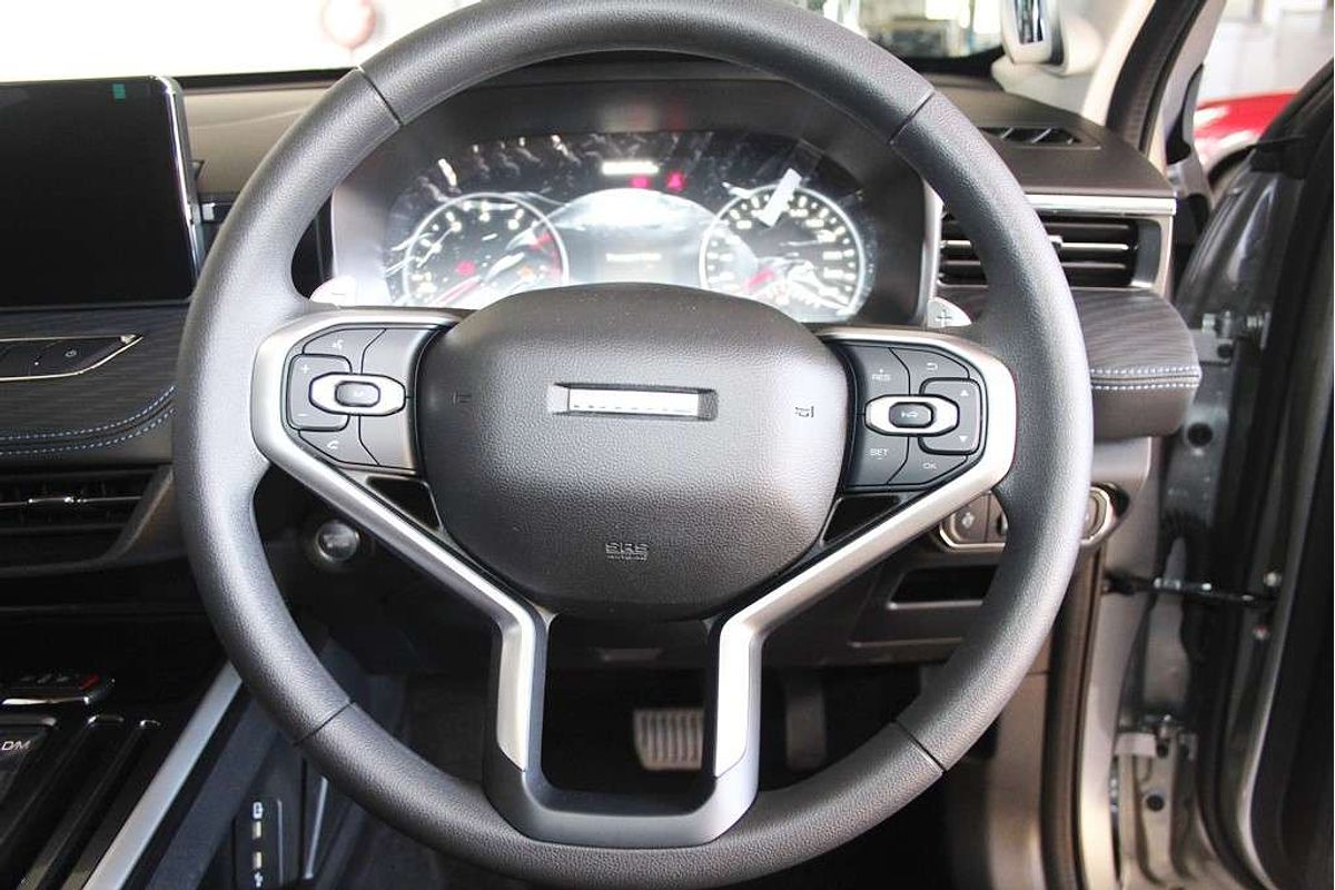 Jolion Facelift Premium Petrol Auto 4x2