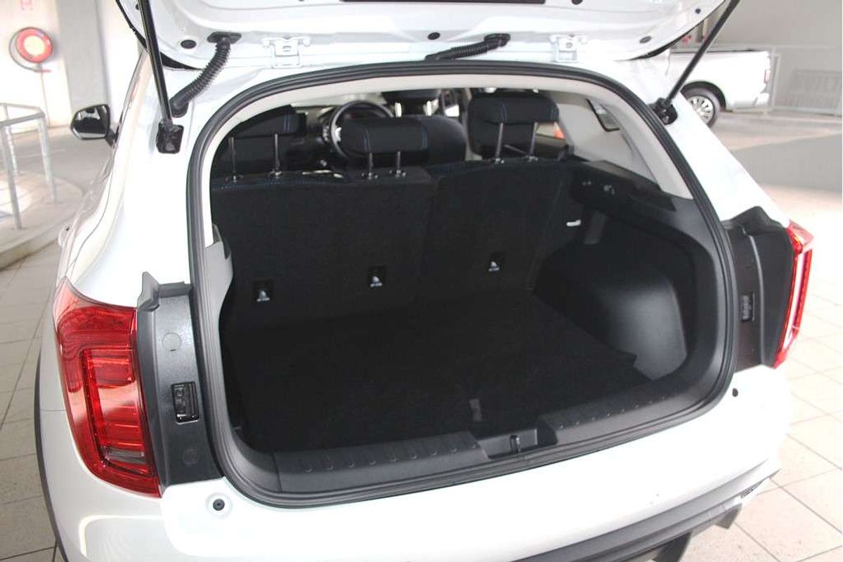 Jolion Facelift Luxury Petrol Auto 4x2