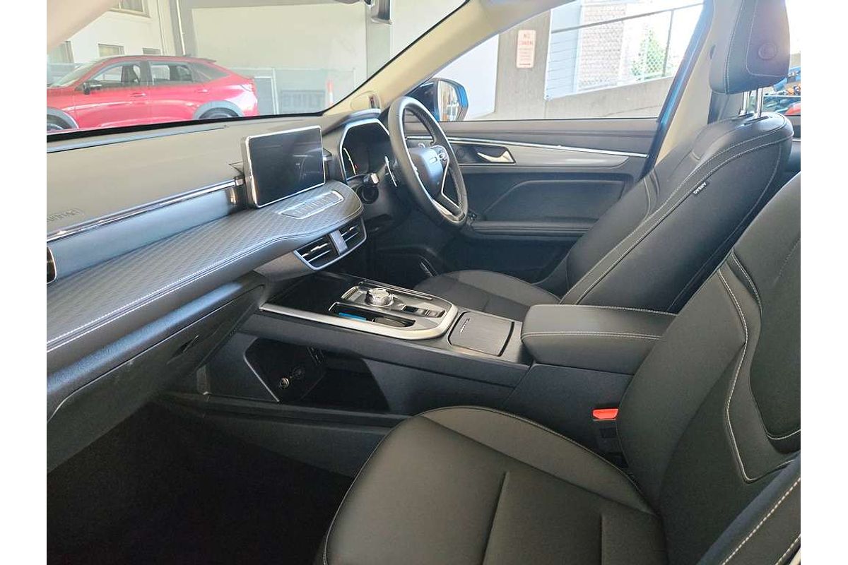 Jolion Facelift Luxury Petrol Auto 4x2