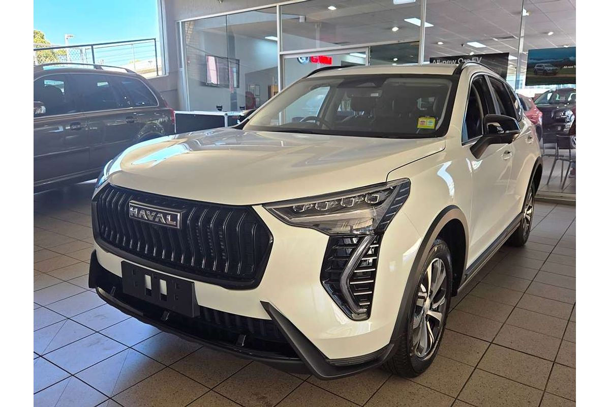 Jolion Facelift Luxury Petrol Auto 4x2