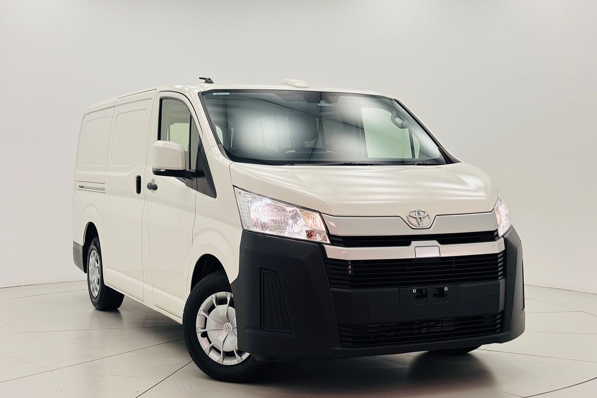 Hiace Van LWB 2.8L T Diesel Automatic 9617530 005
