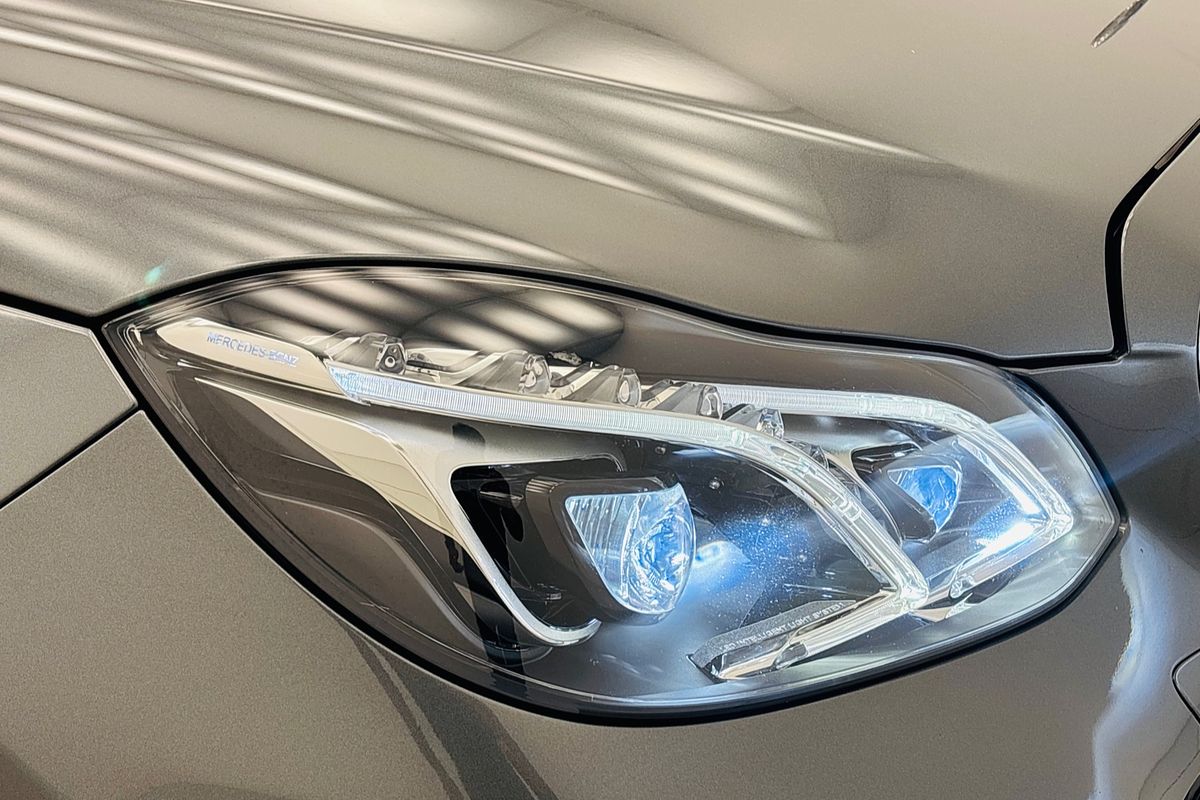 2015 Mercedes-benz E400 7 SP AUTOMATIC 4D SEDAN TV6