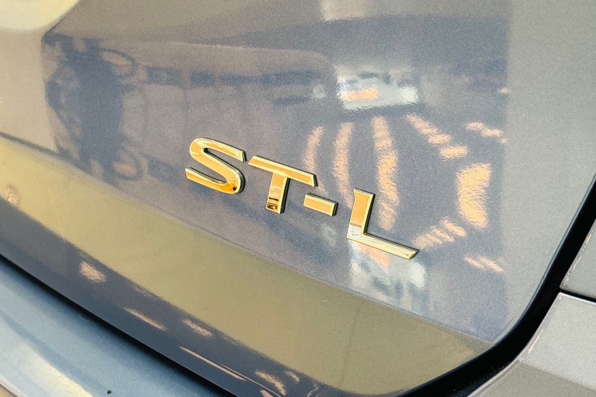 Nissan X-TRAIL 2WD AUTO ST-L SERIES 3
