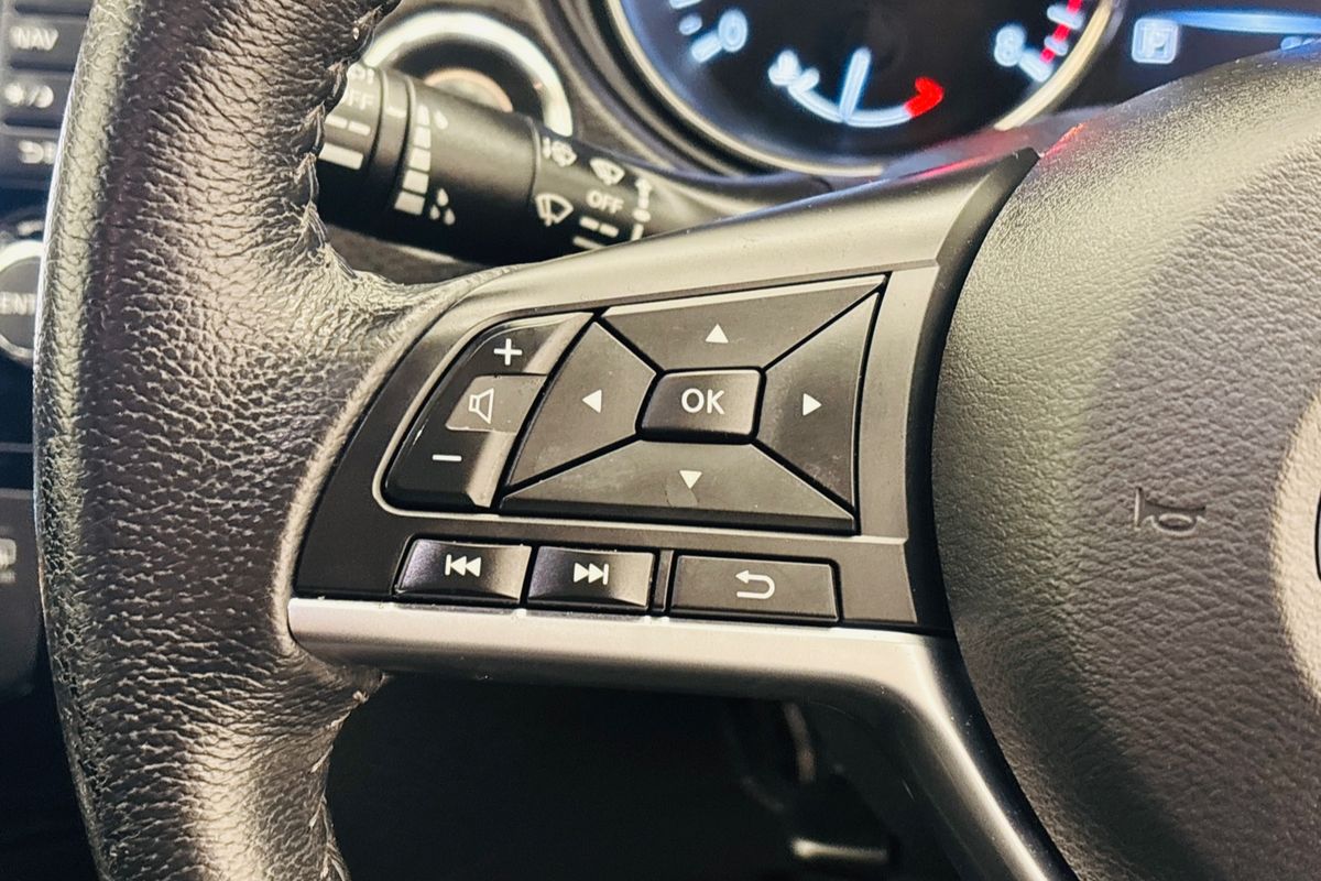 Nissan X-TRAIL 2WD AUTO ST-L SERIES 3