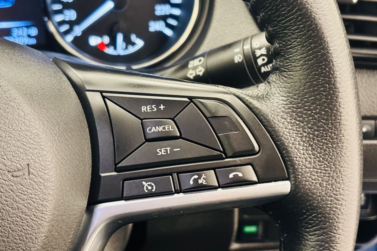 Nissan X-TRAIL 2WD AUTO ST-L SERIES 3