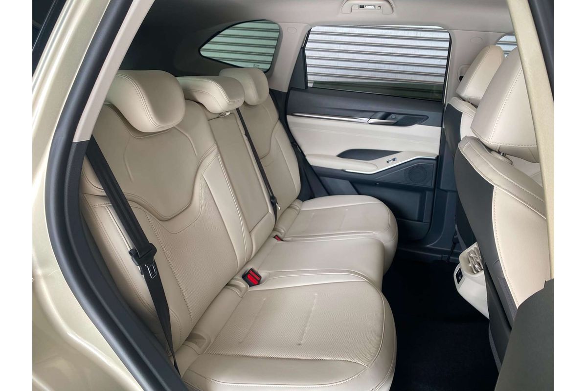 H6 Facelift Ult Auto Hybrid 4X4 AT1