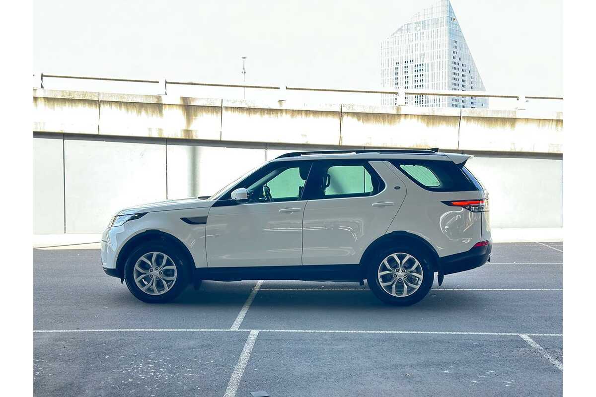 2018 Land Rover Discovery SD4 SE Series 5