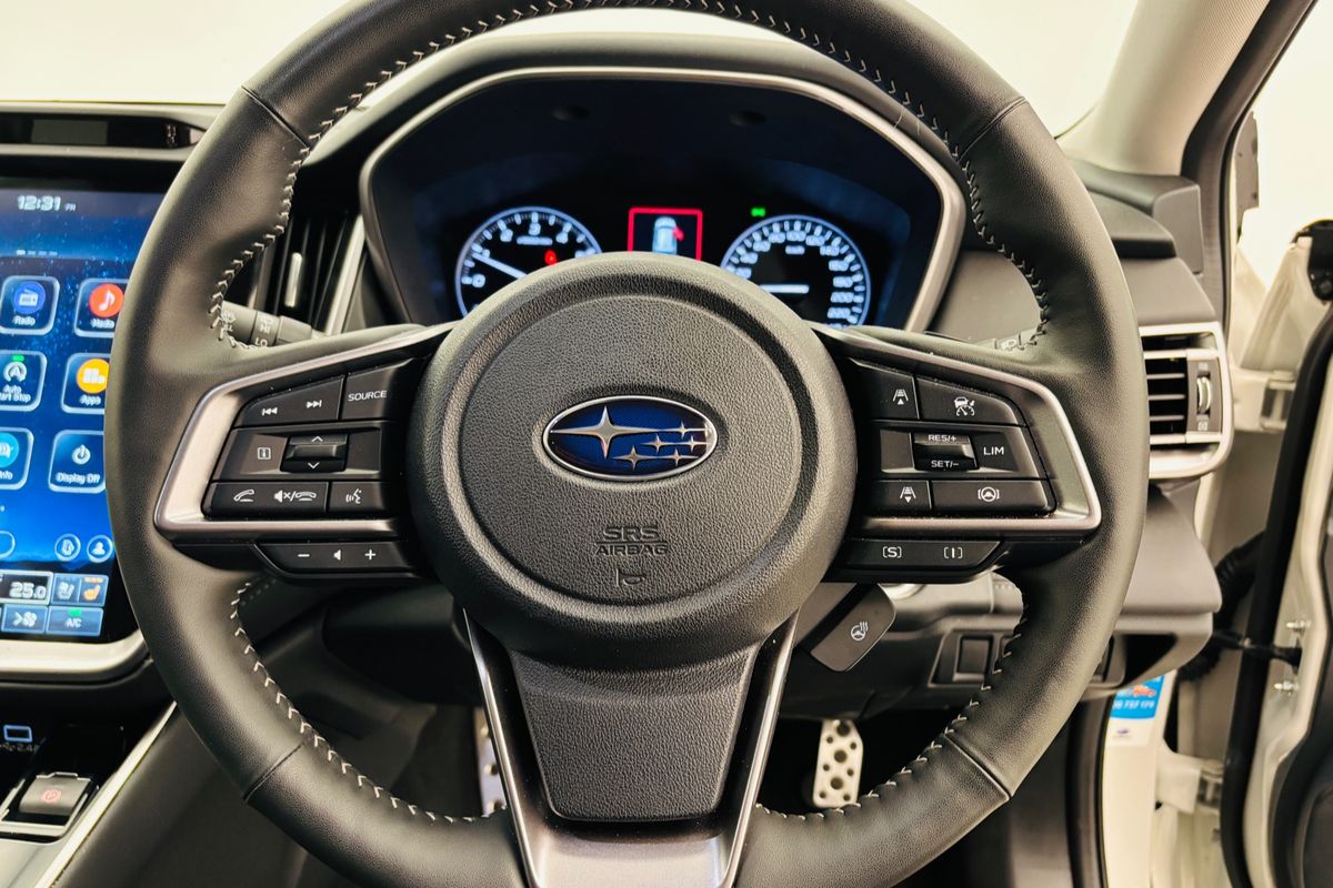 MY25 Subaru Outback Touring XT