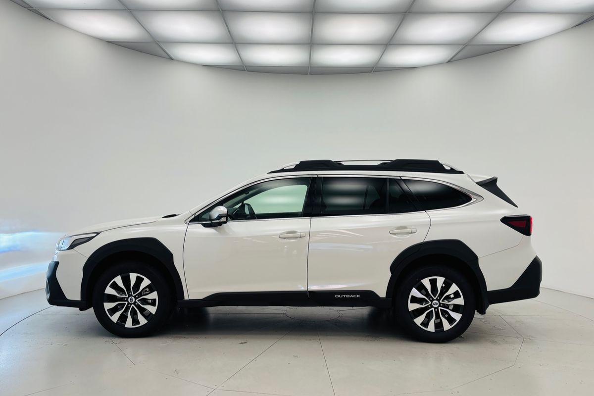 MY25 Subaru Outback Touring XT 