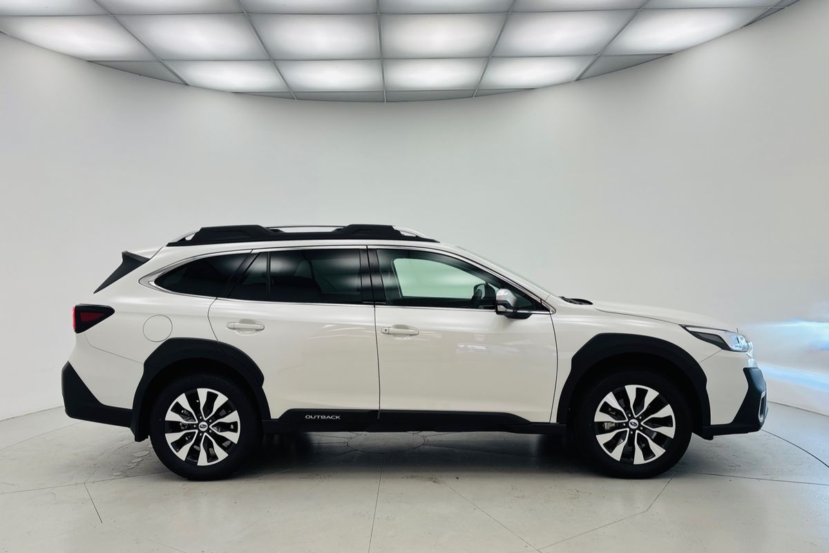 MY25 Subaru Outback Touring XT 