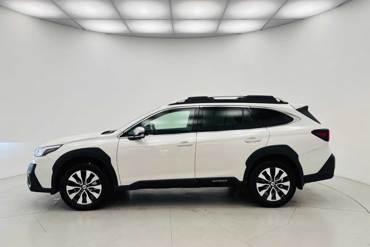 MY25 Subaru Outback Touring XT