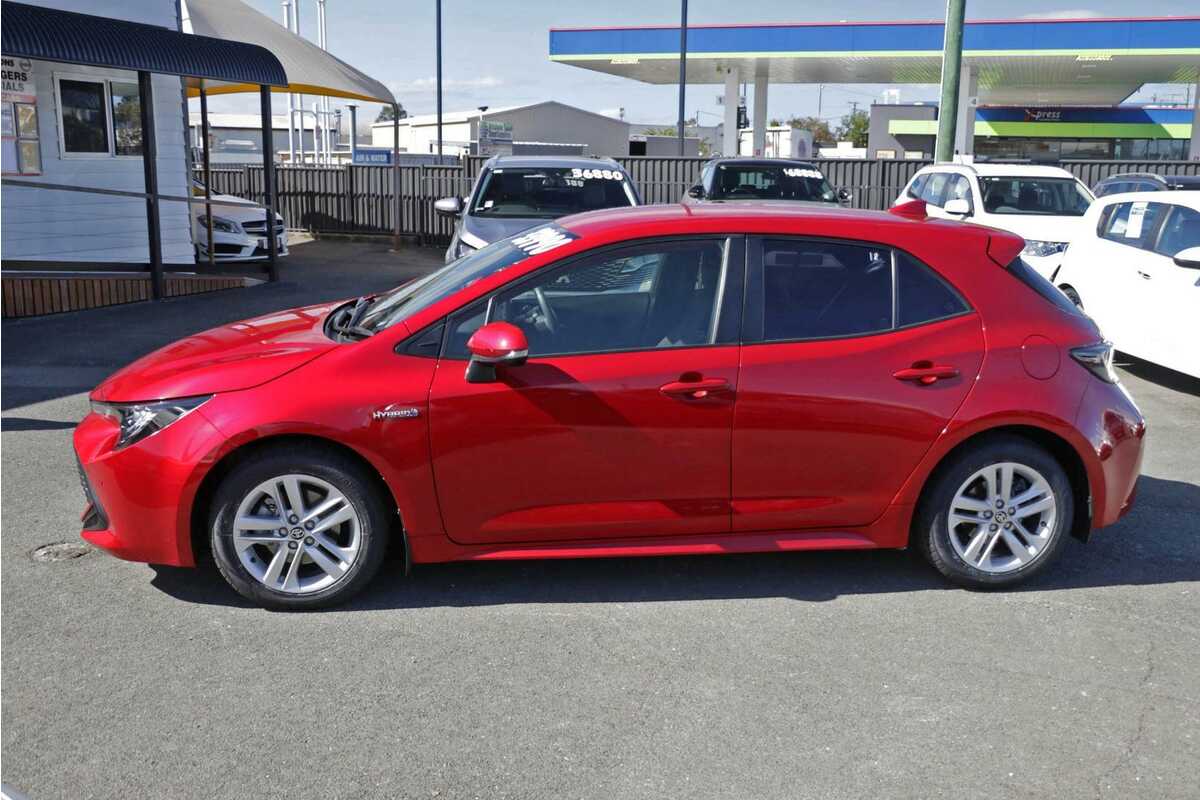 2020 Toyota Corolla SX Hybrid ZWE211R