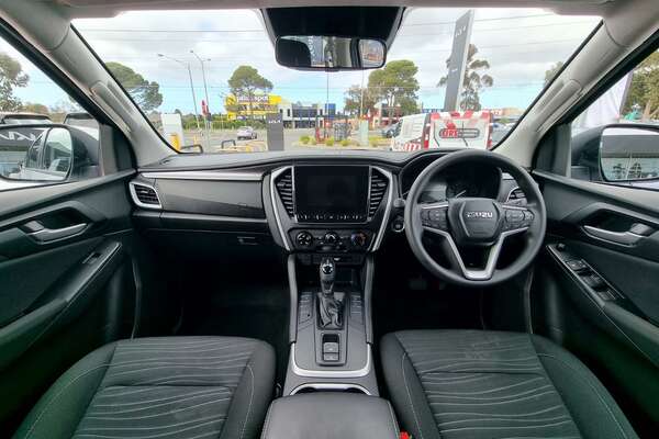 2022 Isuzu MU-X LS-M
