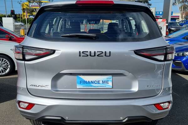 2022 Isuzu MU-X LS-M