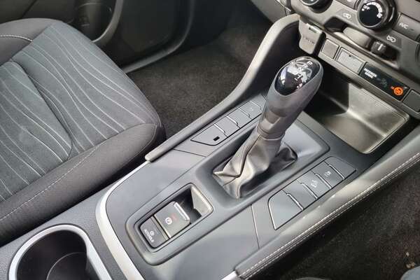 2022 Isuzu MU-X LS-M