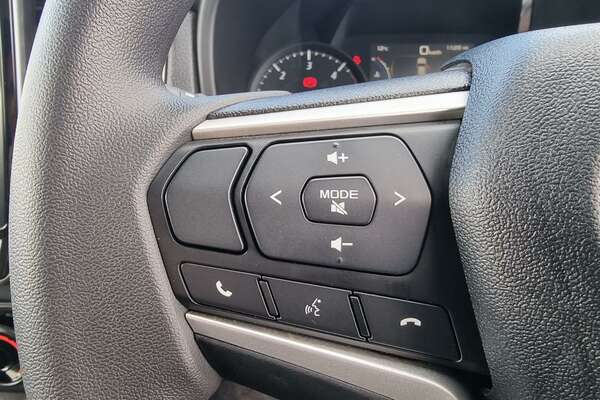 2022 Isuzu MU-X LS-M