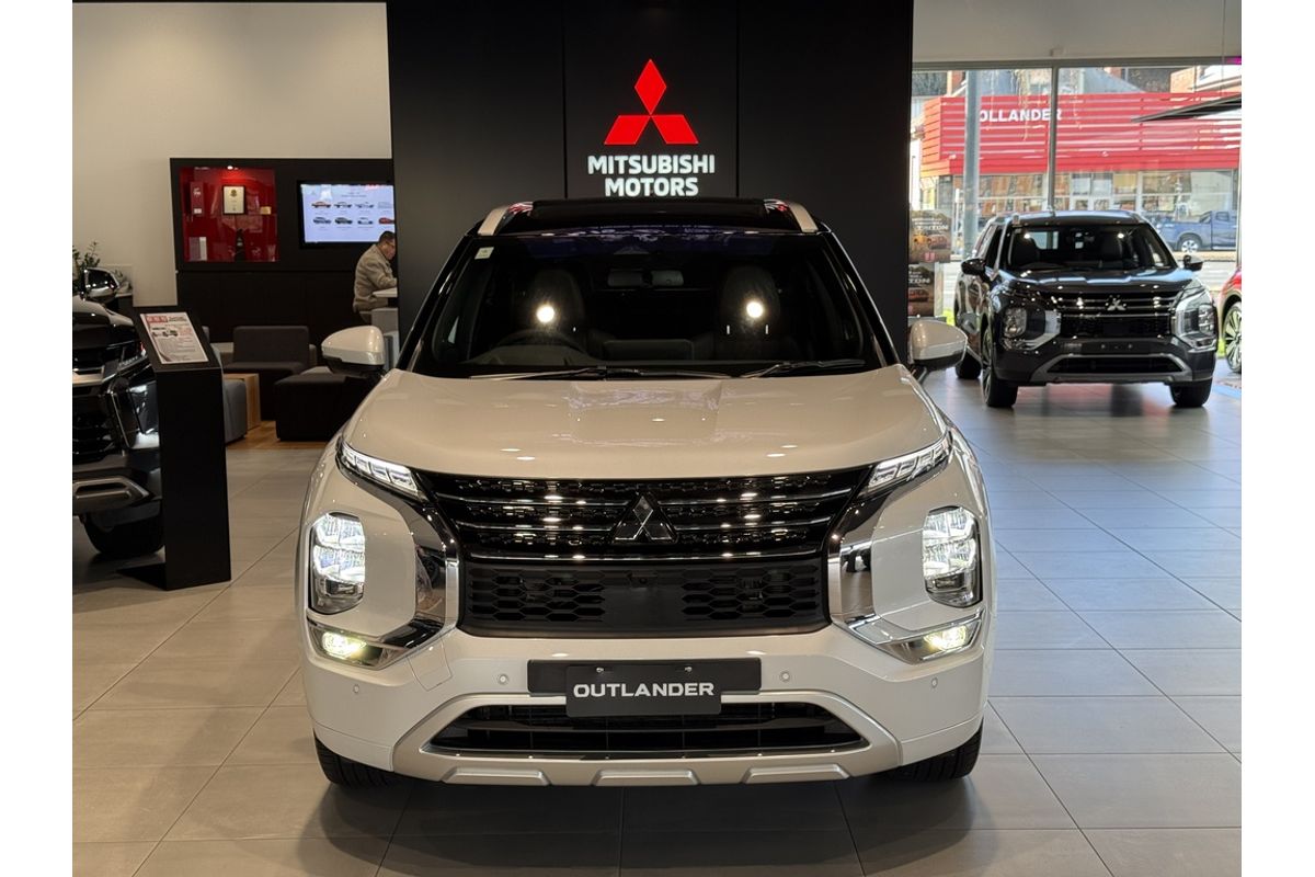 2024 Mitsubishi ZM Outlander EXCEED TOURER 2.4L PHEV 7ST