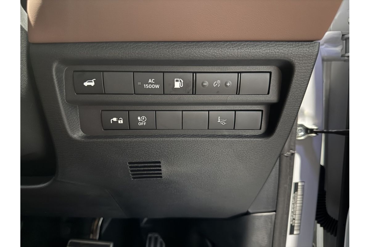 2025 Mitsubishi ZM Outlander EXCEED TOURER 2.4L PHEV 5ST