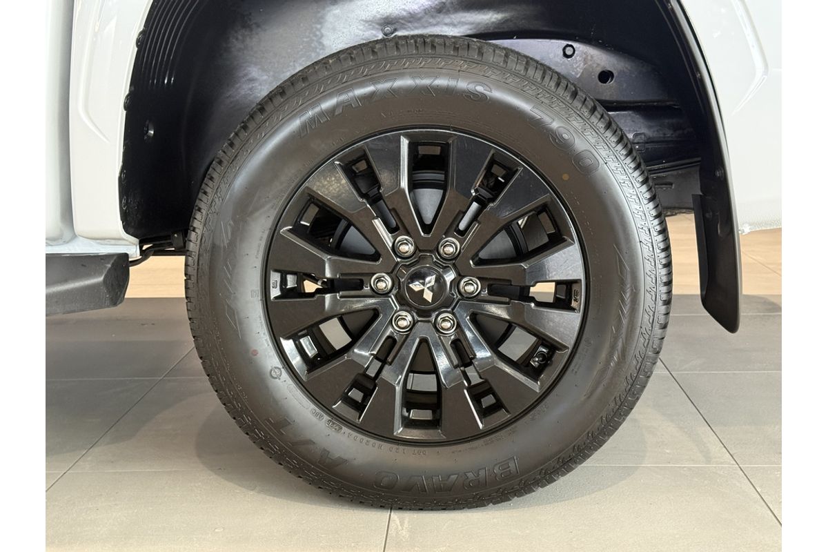 2025 Mitsubishi MV Triton GLX-R 2.4L D 6AT 4X4 DC PU