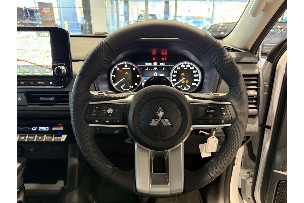 2025 Mitsubishi MV Triton GLX-R 2.4L D 6AT 4X4 DC PU