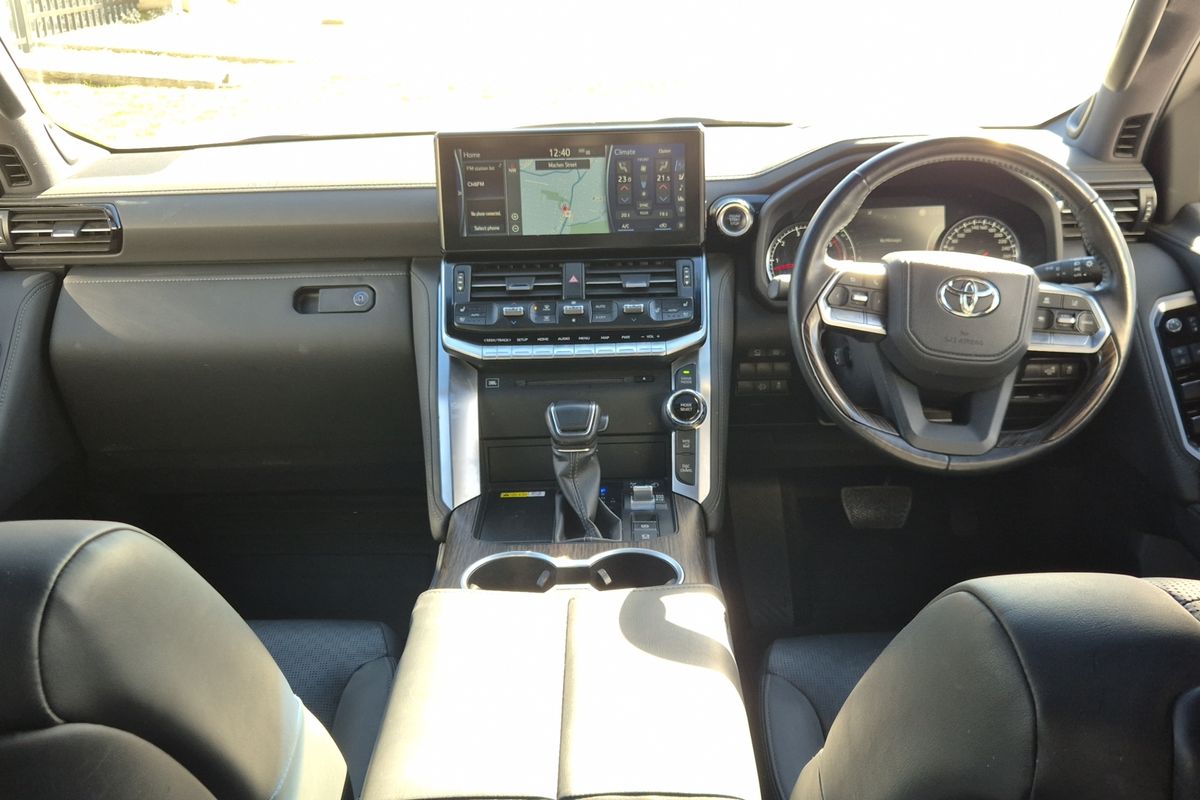 Wagon Sahara 3.3L Diesel Automatic