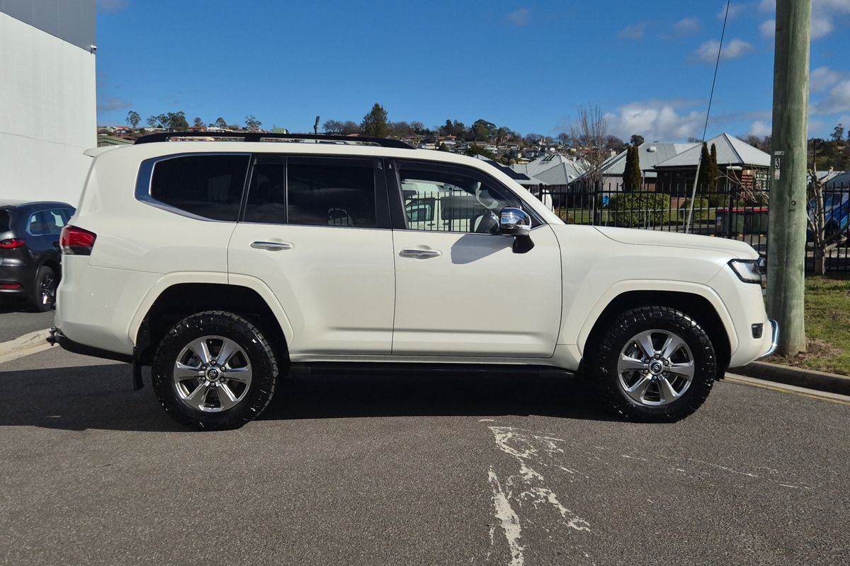Wagon Sahara 3.3L Diesel Automatic